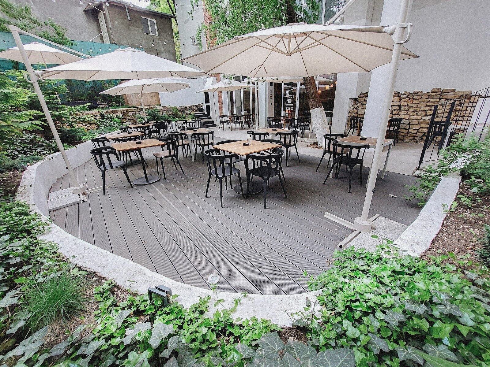 <span class="translation_missing" title="translation missing: en.meta.location_title, location_name: Harmony Cafe, city: Iași">Location Title</span>
