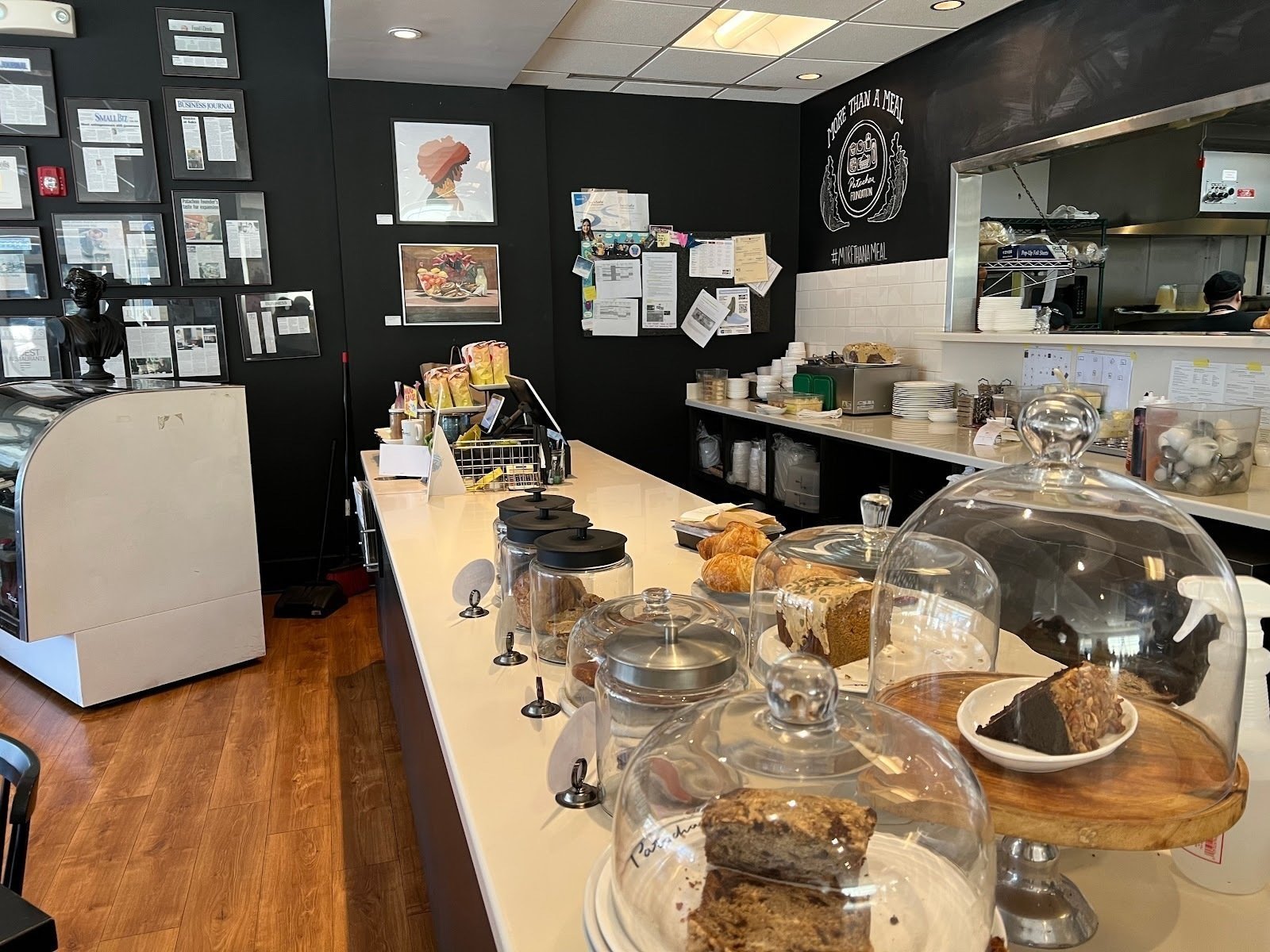 <span class="translation_missing" title="translation missing: en.meta.location_title, location_name: Cafe Patachou, city: Indianapolis">Location Title</span>