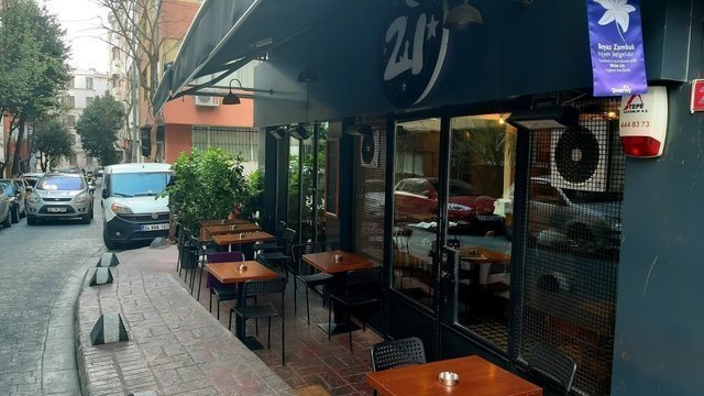 Cafe 21