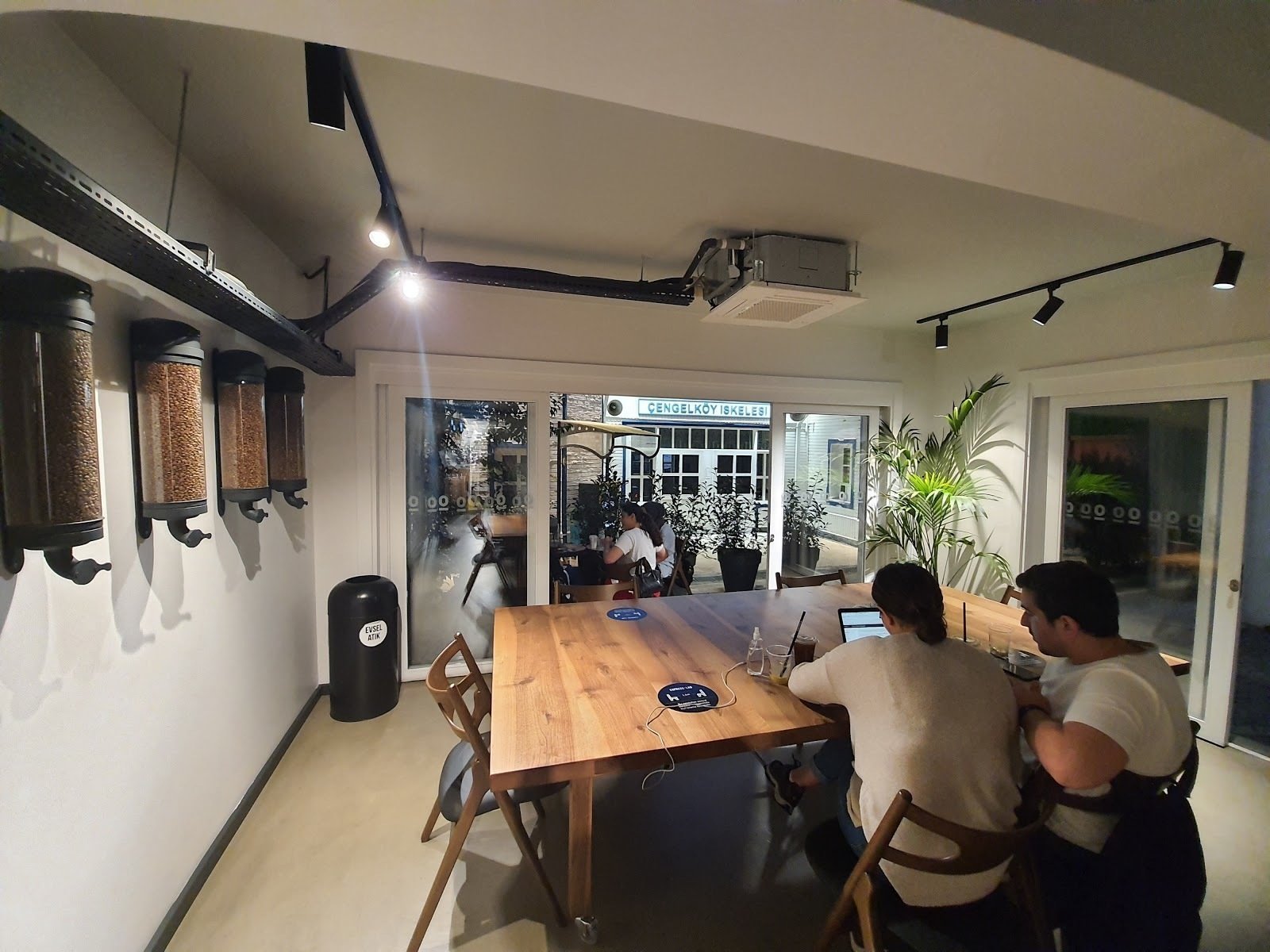 <span class="translation_missing" title="translation missing: en.meta.location_title, location_name: Espressolab Çengelköy, city: Istanbul">Location Title</span>