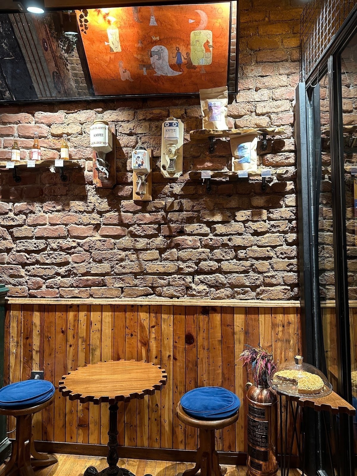 <span class="translation_missing" title="translation missing: en.meta.location_title, location_name: Gramaj Coffee Food Chill, city: Istanbul">Location Title</span>