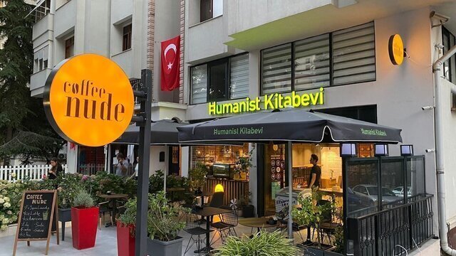 Hümanist Kitabevi - Coffee Nude