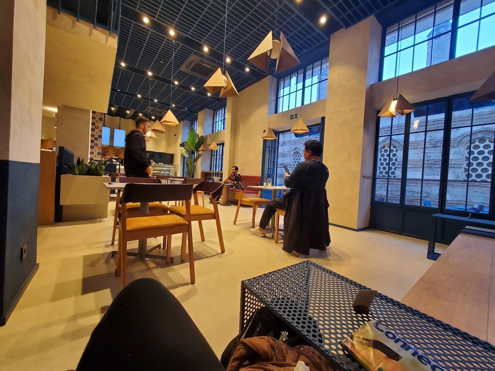 <span class="translation_missing" title="translation missing: en.meta.location_title, location_name: IT&#39;S OK Coffee &amp; Restarting Co. Karaköy, city: Istanbul">Location Title</span>