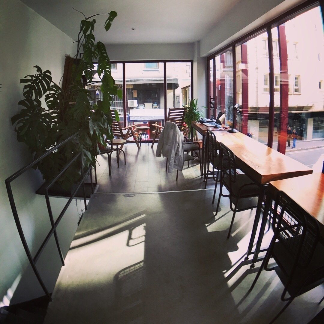 <span class="translation_missing" title="translation missing: en.meta.location_title, location_name: Kava Coffee, city: Istanbul">Location Title</span>