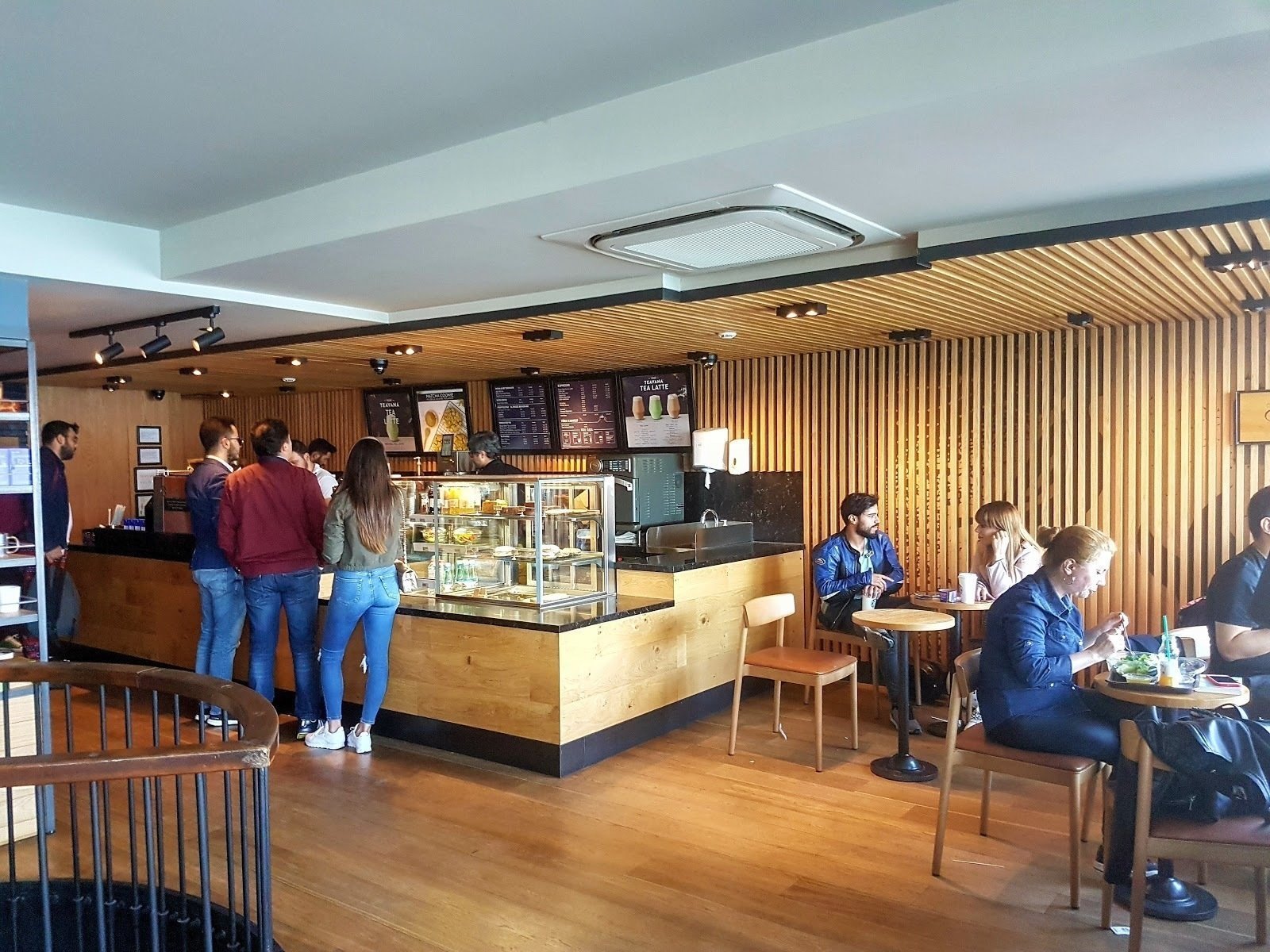 <span class="translation_missing" title="translation missing: en.meta.location_title, location_name: Starbucks @ Bebek Cevdet Paşa, city: Istanbul">Location Title</span>