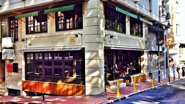 Sunday Coffee Bar