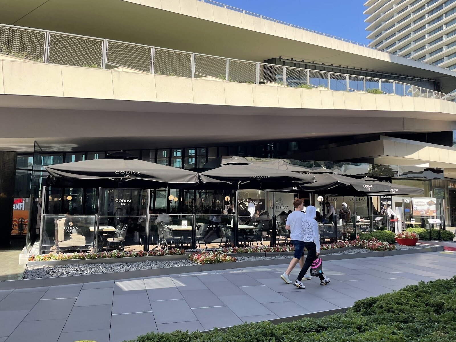 <span class="translation_missing" title="translation missing: en.meta.location_title, location_name: Zorlu Center, city: Istanbul">Location Title</span>