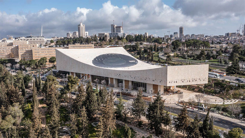 <span class="translation_missing" title="translation missing: en.meta.location_title, location_name: National Library of Israel, city: Jerusalem">Location Title</span>
