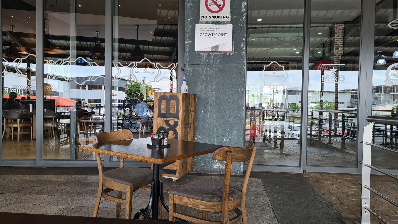 <span class="translation_missing" title="translation missing: en.meta.location_title, location_name: Mugg &amp; Bean, city: Johannesburg">Location Title</span>