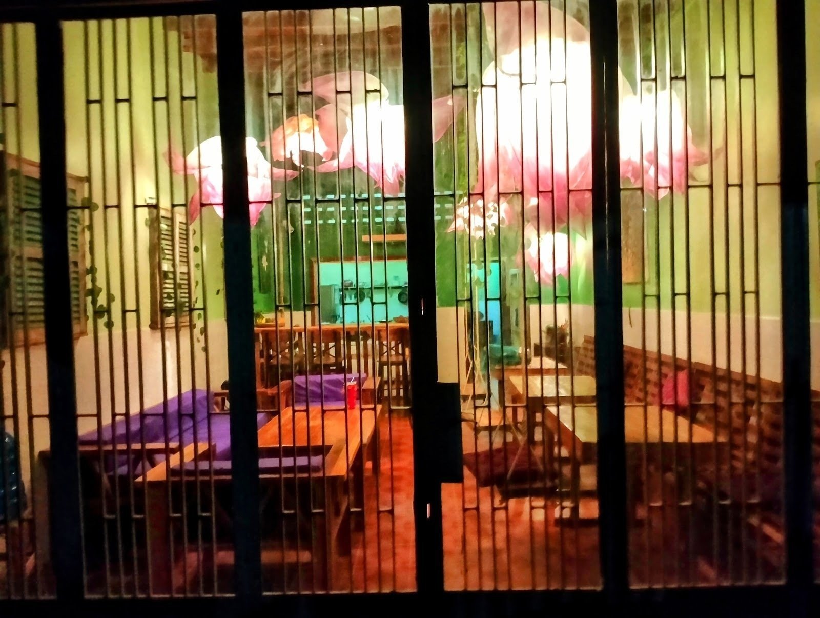<span class="translation_missing" title="translation missing: en.meta.location_title, location_name: DEVA Vegan Cafe, city: Kampot">Location Title</span>
