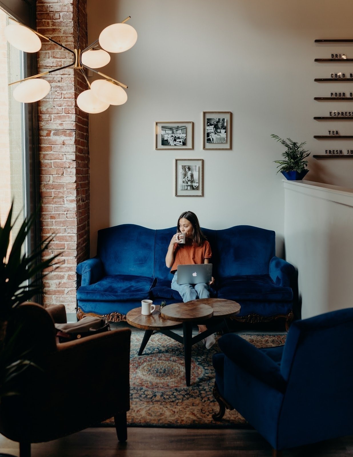 <span class="translation_missing" title="translation missing: en.meta.location_title, location_name: Vested Garment District Coffee, city: Kansas City">Location Title</span>