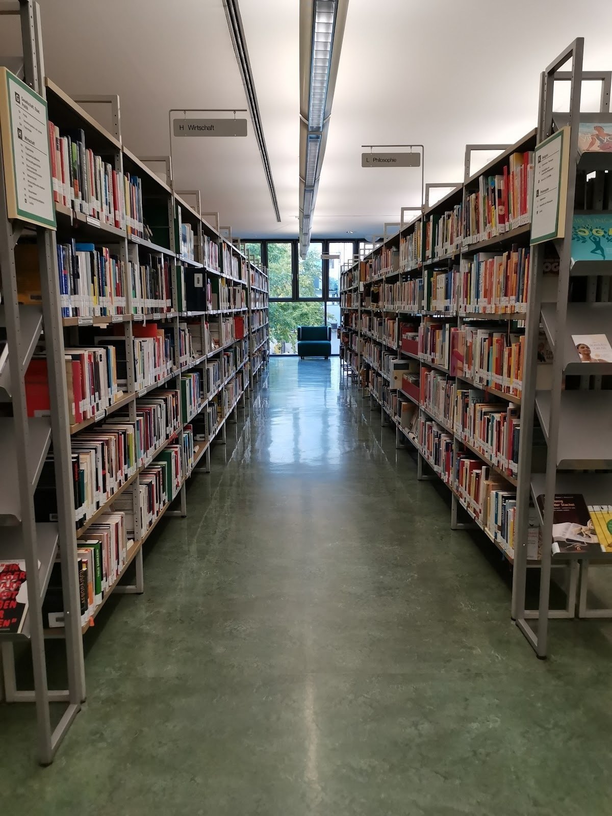 <span class="translation_missing" title="translation missing: en.meta.location_title, location_name: Stadtbibliothek im Neuen Ständehaus, city: Karlsruhe">Location Title</span>