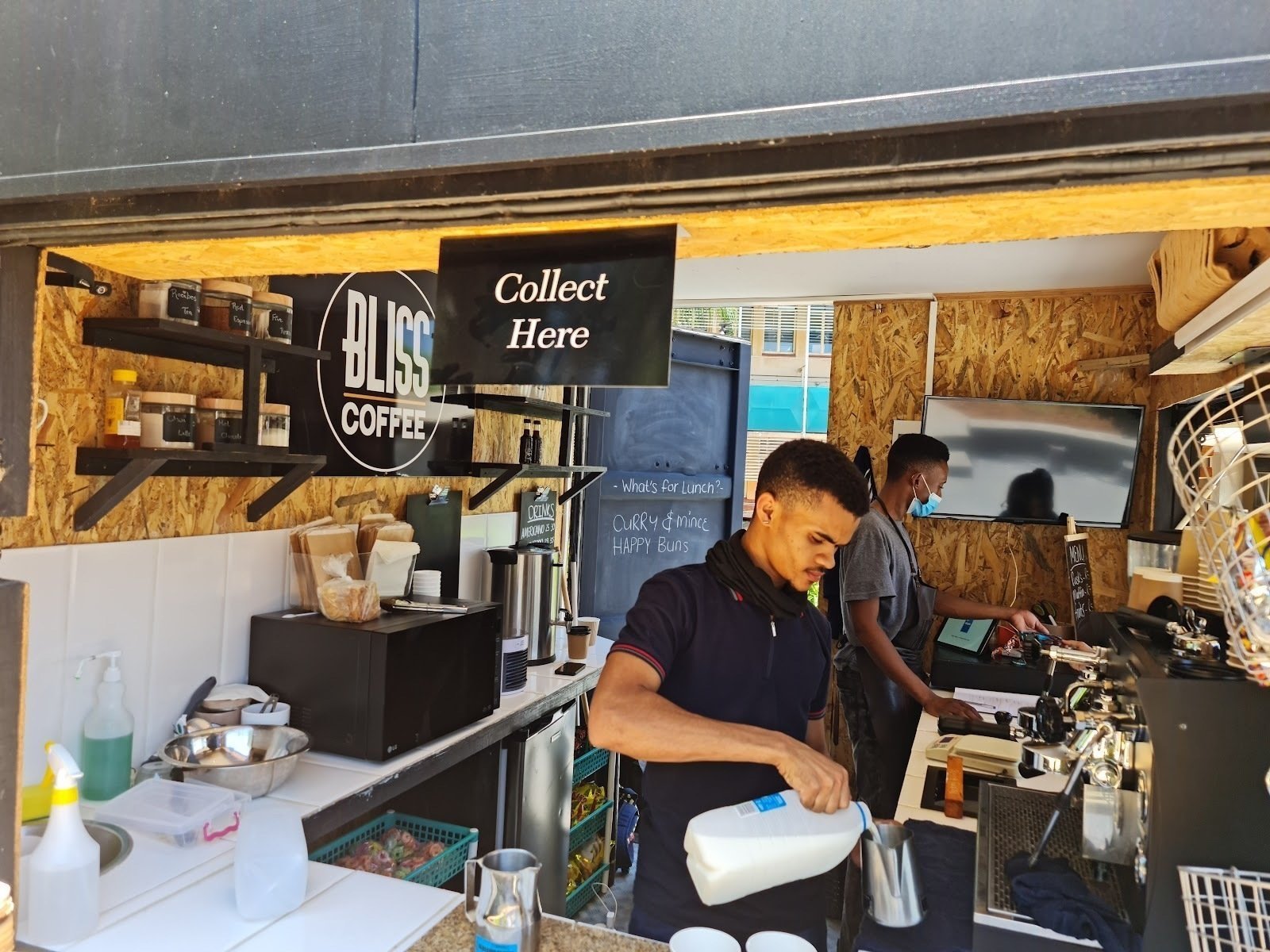 <span class="translation_missing" title="translation missing: en.meta.location_title, location_name: Bliss Coffee, city: Kimberley">Location Title</span>