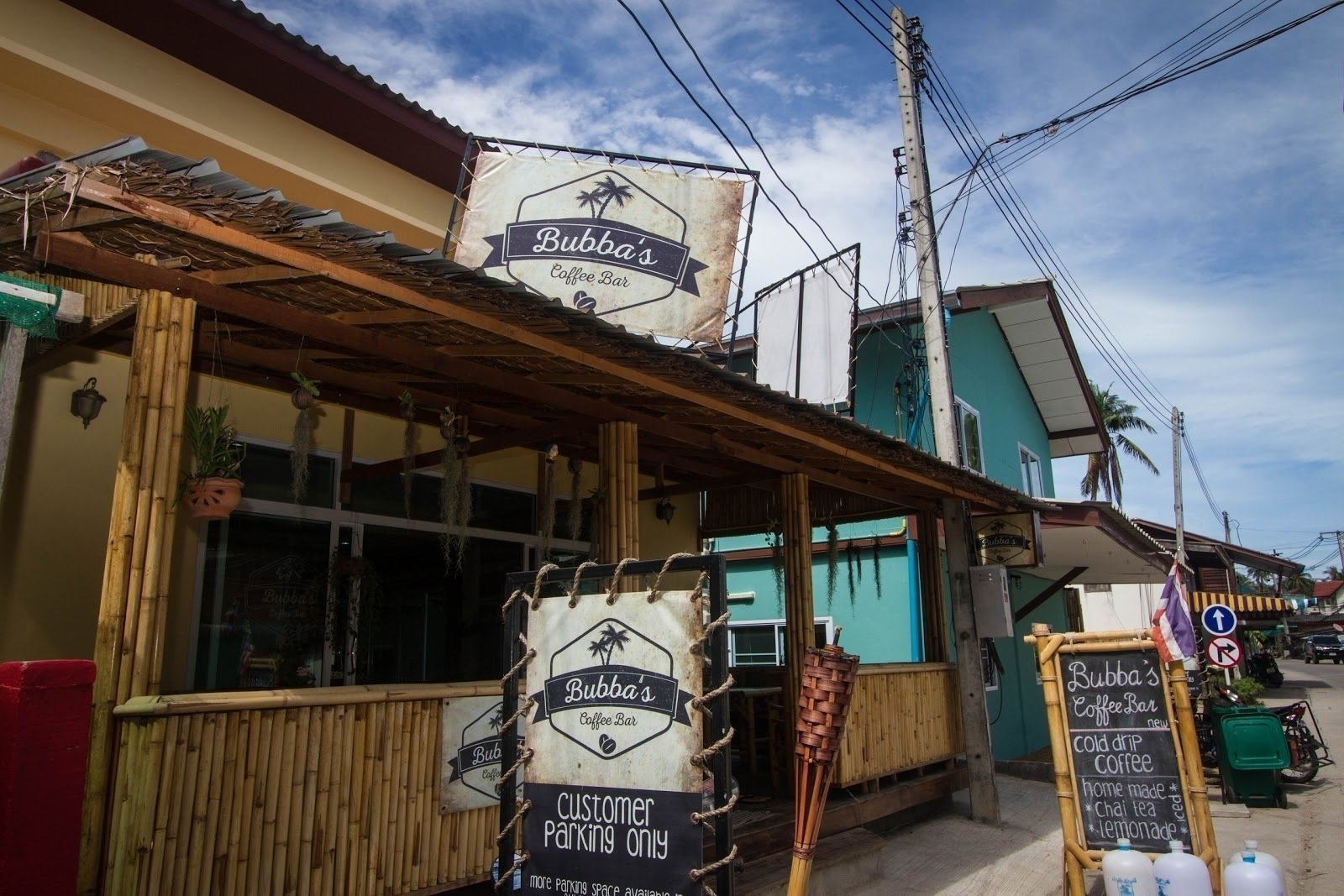<span class="translation_missing" title="translation missing: en.meta.location_title, location_name: Bubba&#39;s Coffee, city: Ko Pha-Ngan">Location Title</span>