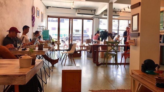 Dots Coffee