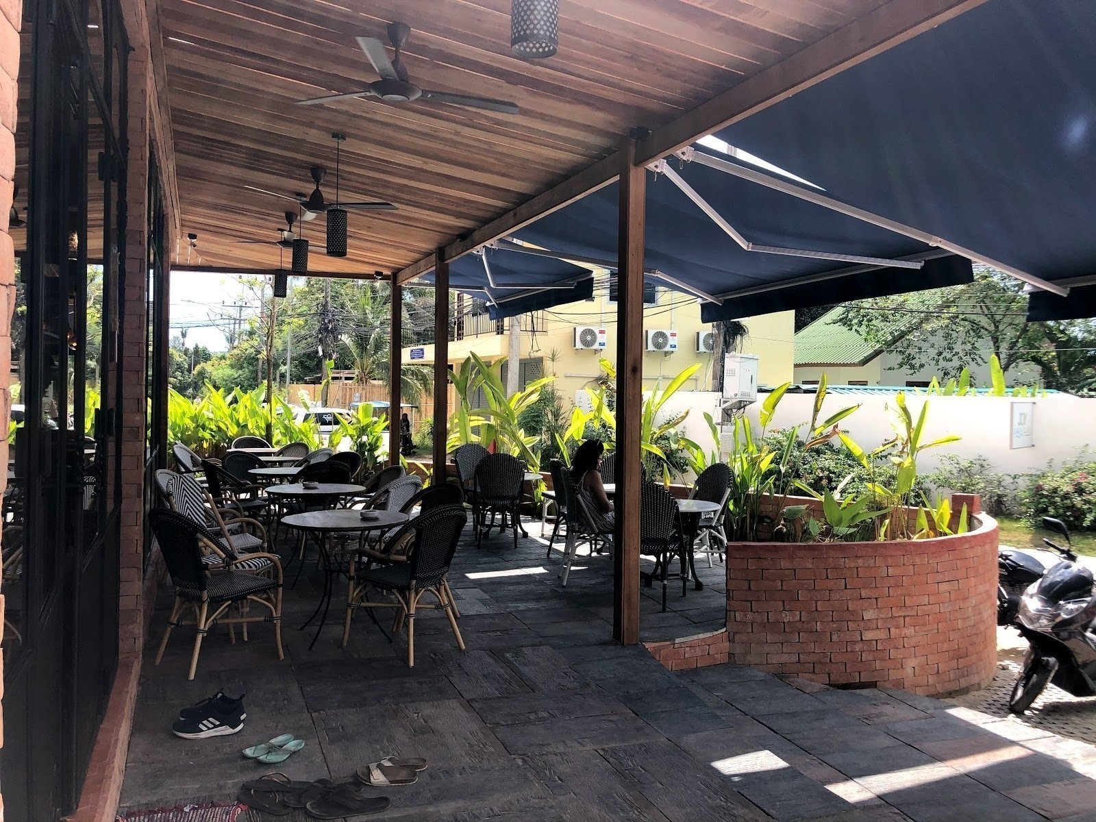 <span class="translation_missing" title="translation missing: en.meta.location_title, location_name: Indigo Specialty Coffee &amp; Bakery, city: Ko Pha-Ngan">Location Title</span>