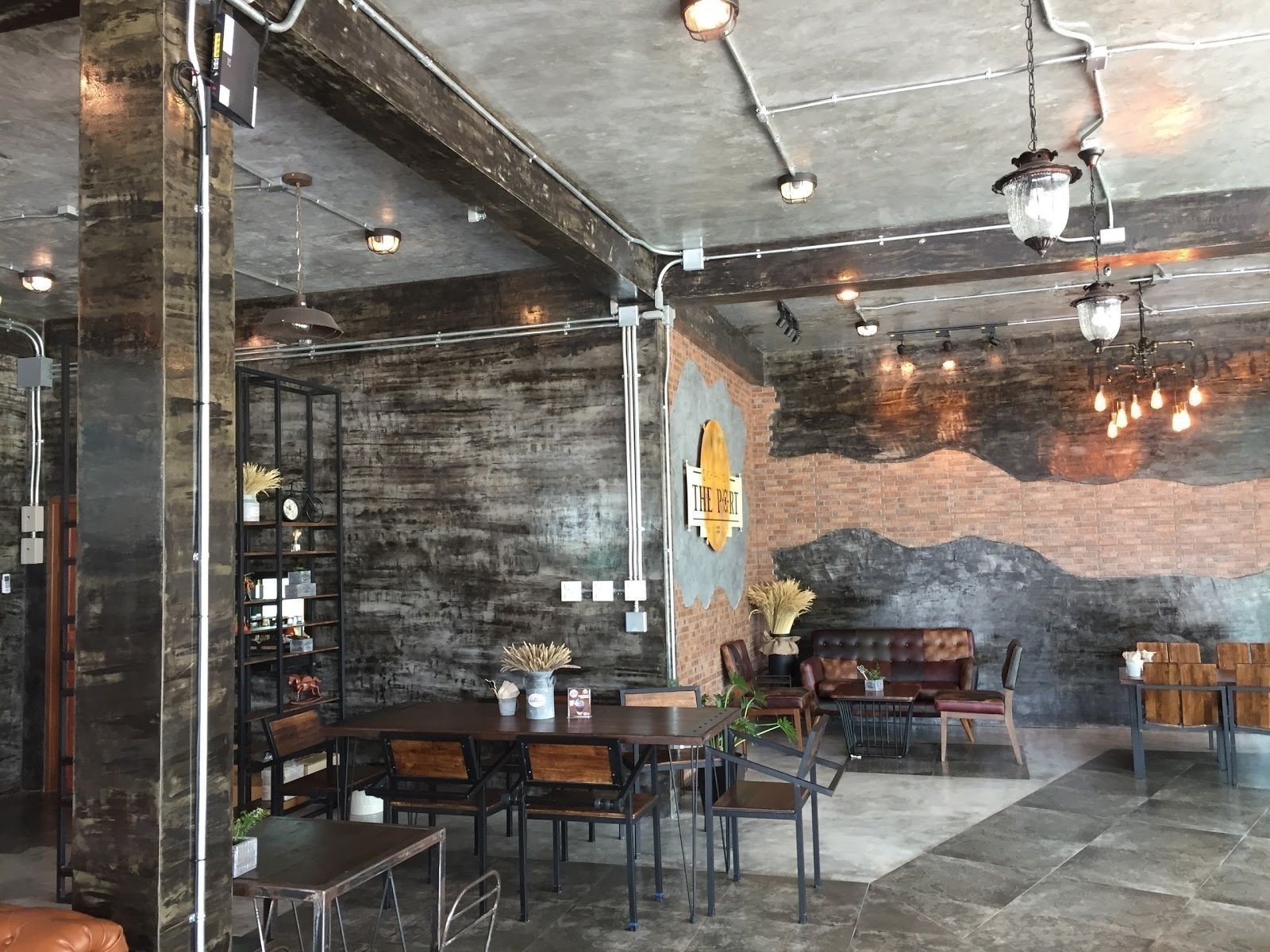 <span class="translation_missing" title="translation missing: en.meta.location_title, location_name: THE PORT coffee bar &amp; Restaurant, city: Ko Pha-Ngan">Location Title</span>