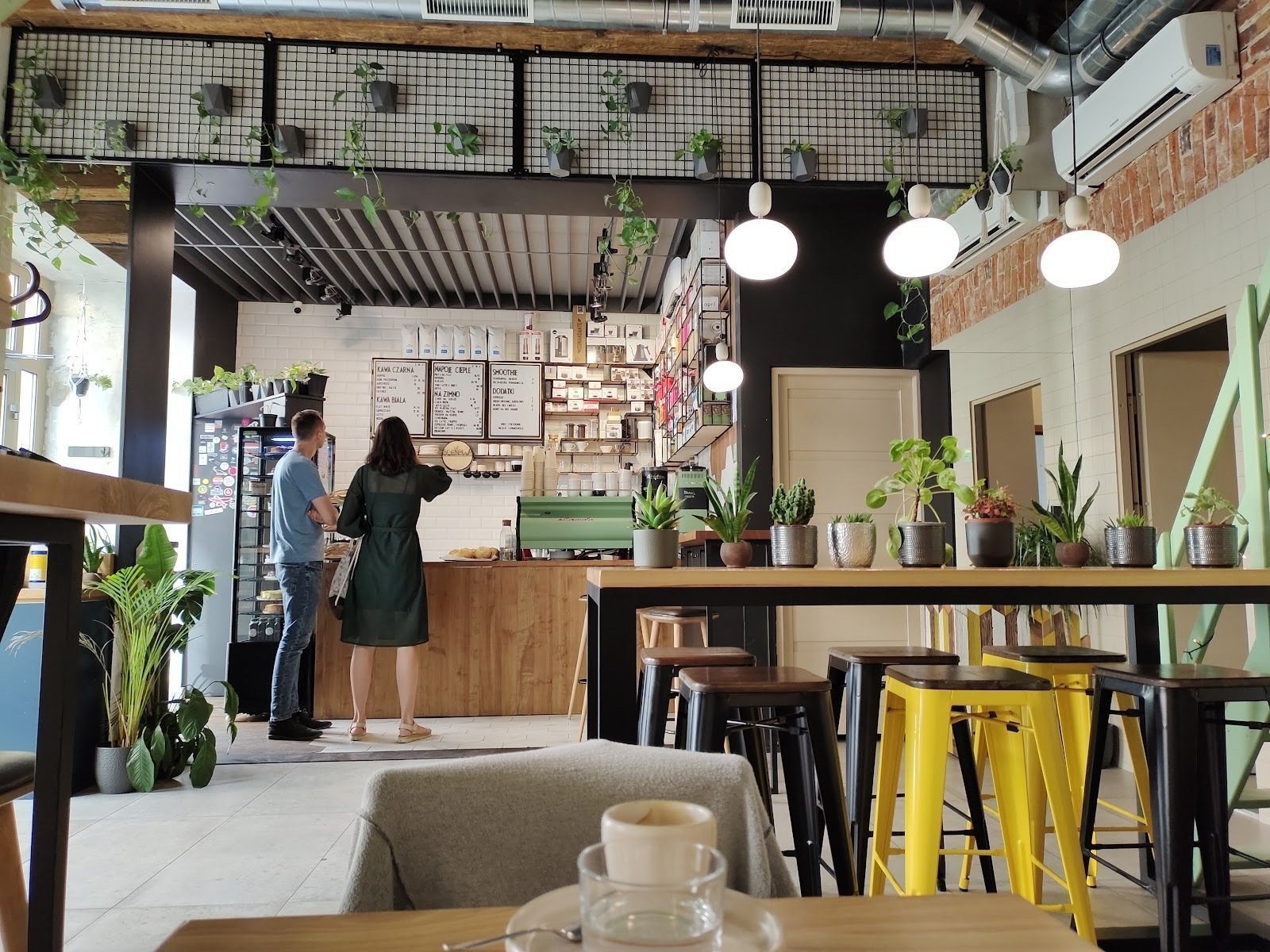 <span class="translation_missing" title="translation missing: en.meta.location_title, location_name: Tociekawa- Specialty Coffee, city: Kraków">Location Title</span>