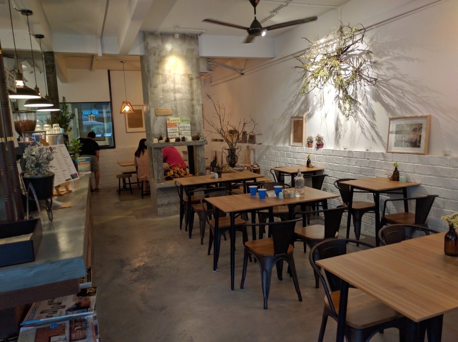 <span class="translation_missing" title="translation missing: en.meta.location_title, location_name: 28 Fireplace, city: Kuala Lumpur">Location Title</span>
