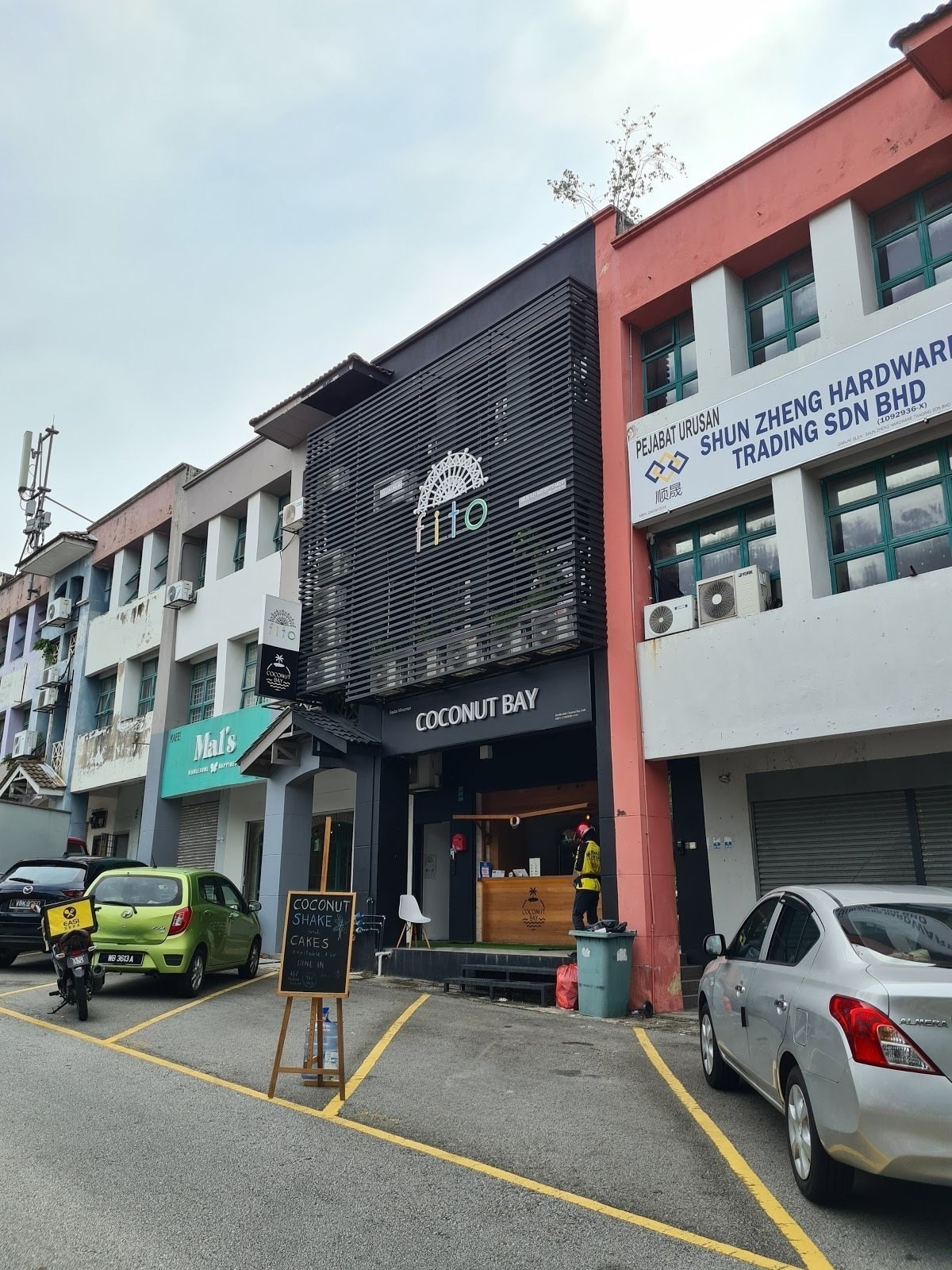 <span class="translation_missing" title="translation missing: en.meta.location_title, location_name: Fito Bakery Cafe, city: Kuala Lumpur">Location Title</span>
