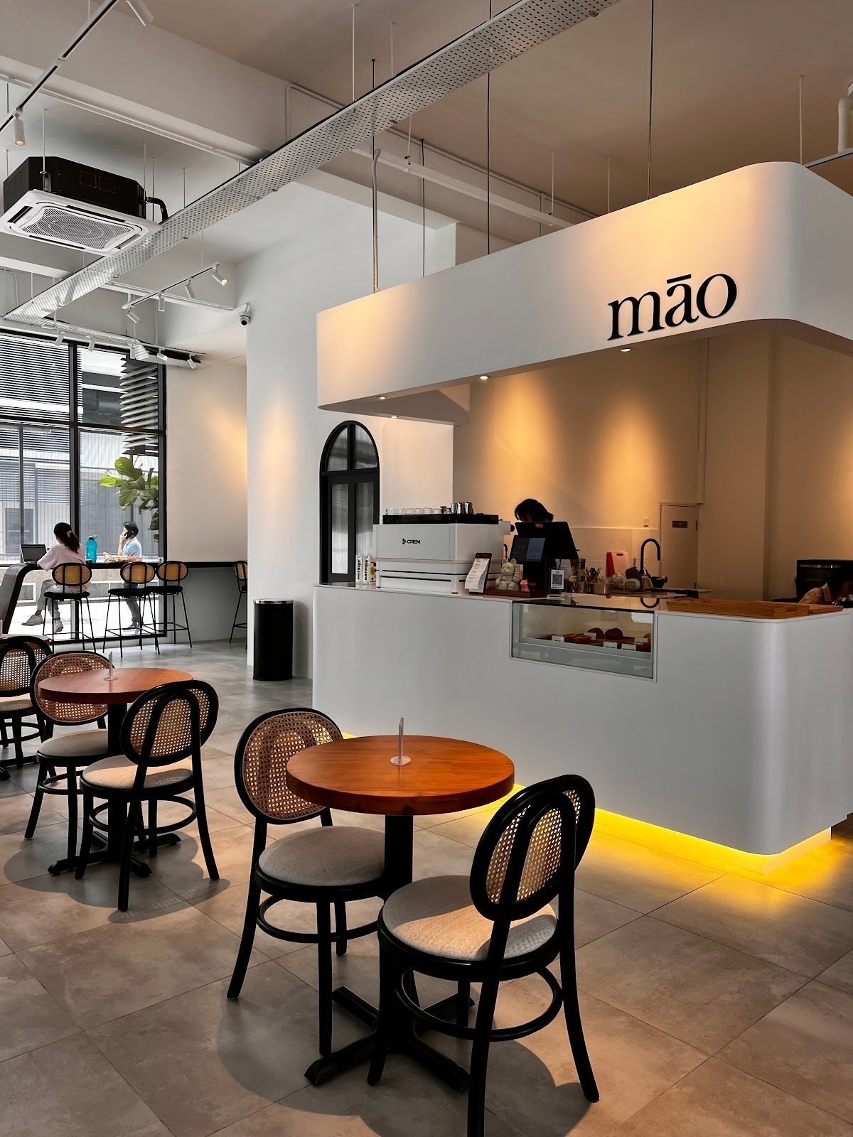 <span class="translation_missing" title="translation missing: en.meta.location_title, location_name: Mao Catfe, city: Kuala Lumpur">Location Title</span>