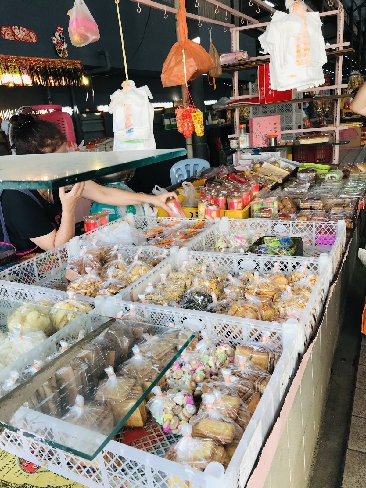<span class="translation_missing" title="translation missing: en.meta.location_title, location_name: Old Klang Road Market, city: Kuala Lumpur">Location Title</span>