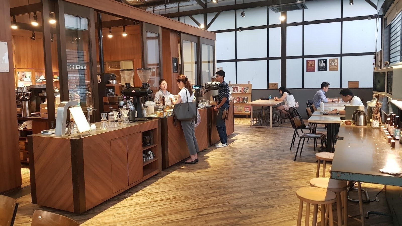 <span class="translation_missing" title="translation missing: en.meta.location_title, location_name: PULP, city: Kuala Lumpur">Location Title</span>