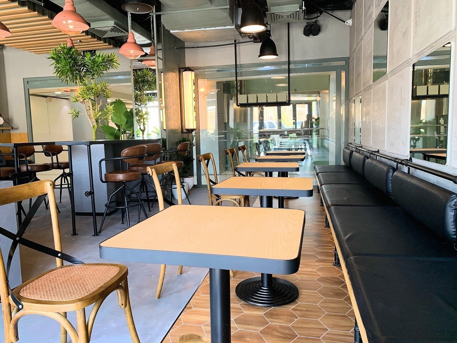 <span class="translation_missing" title="translation missing: en.meta.location_title, location_name: Koobs Cafe - Sharq شرق, city: Kuwait City">Location Title</span>