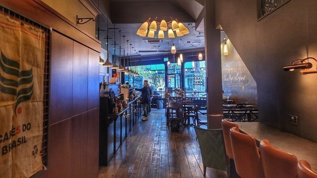200 Degrees Coffee Shop & Barista School