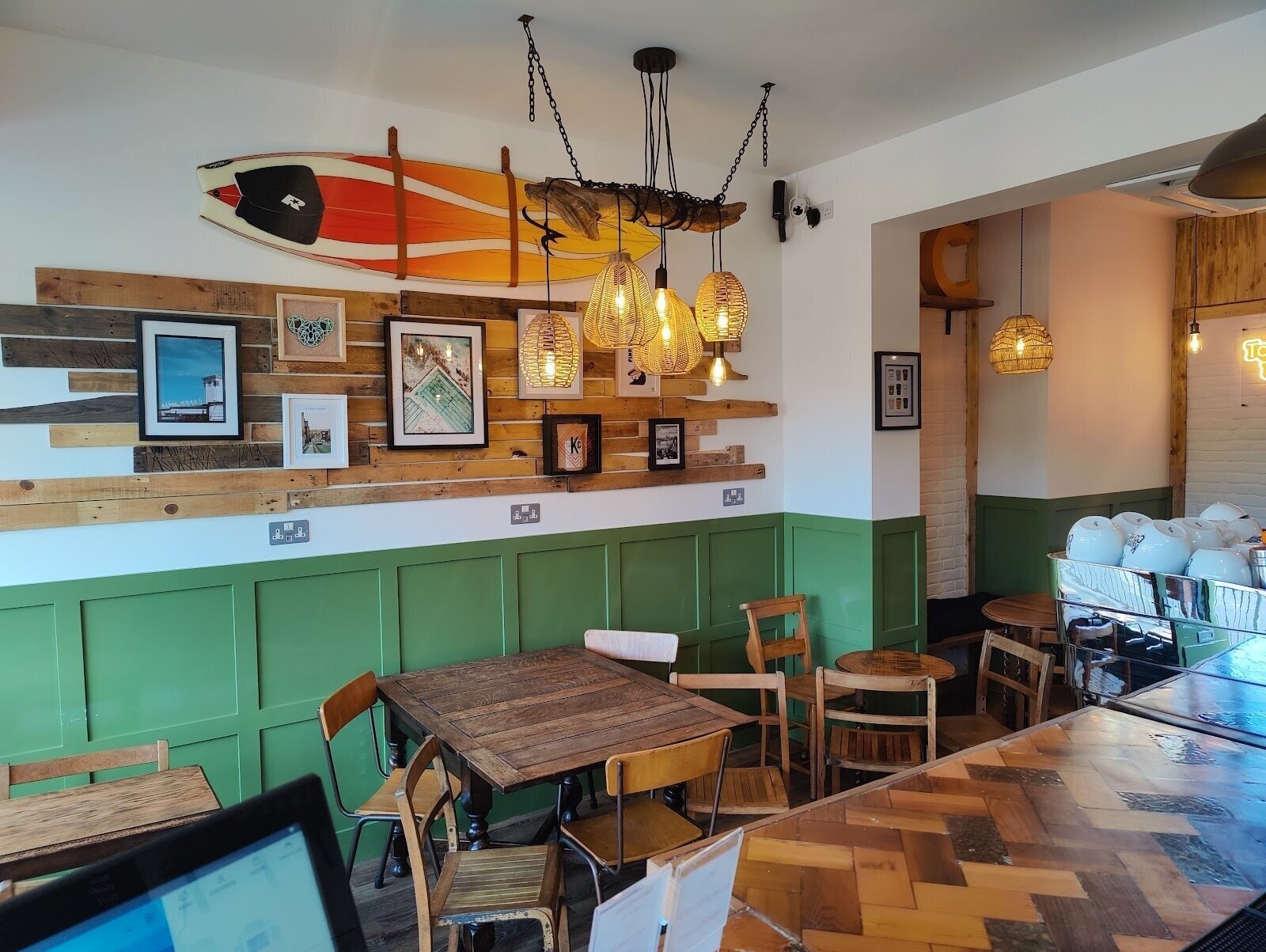<span class="translation_missing" title="translation missing: en.meta.location_title, location_name: Kulture Coffee, city: Leeds">Location Title</span>