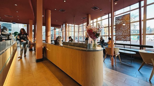 Starbucks @ Stationsplein