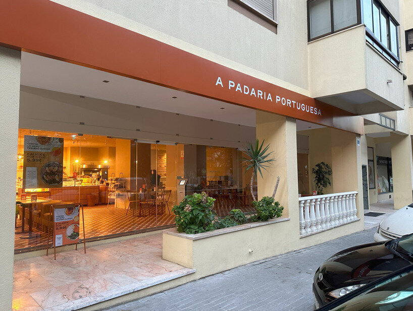 <span class="translation_missing" title="translation missing: en.meta.location_title, location_name: A Padaria Portuguesa, city: Lisbon">Location Title</span>