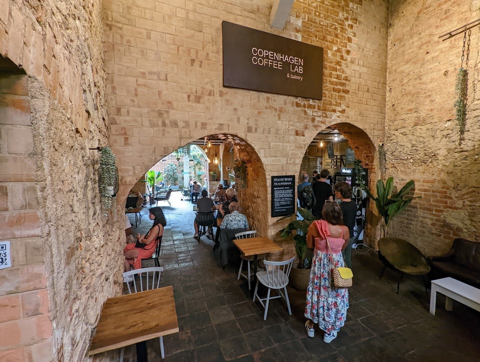 <span class="translation_missing" title="translation missing: en.meta.location_title, location_name: Copenhagen Coffee Lab - Alfama, city: Lisbon">Location Title</span>