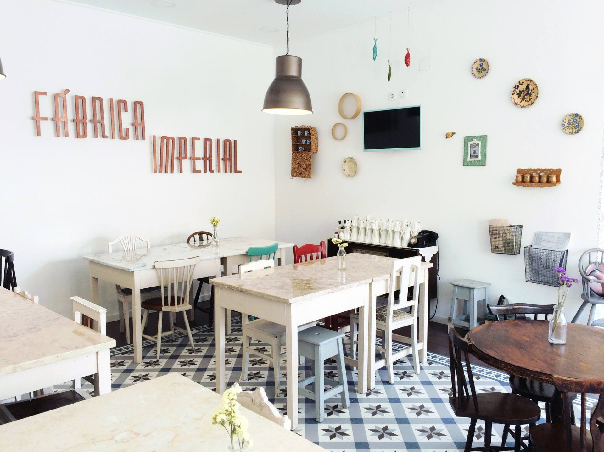 <span class="translation_missing" title="translation missing: en.meta.location_title, location_name: Fábrica Imperial, city: Lisbon">Location Title</span>