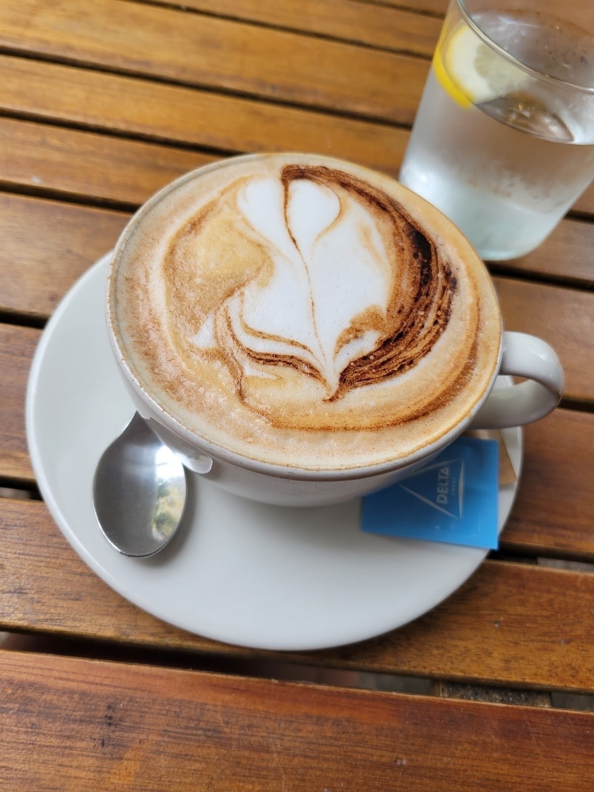<span class="translation_missing" title="translation missing: en.meta.location_title, location_name: Hygge Kaffe, city: Lisbon">Location Title</span>