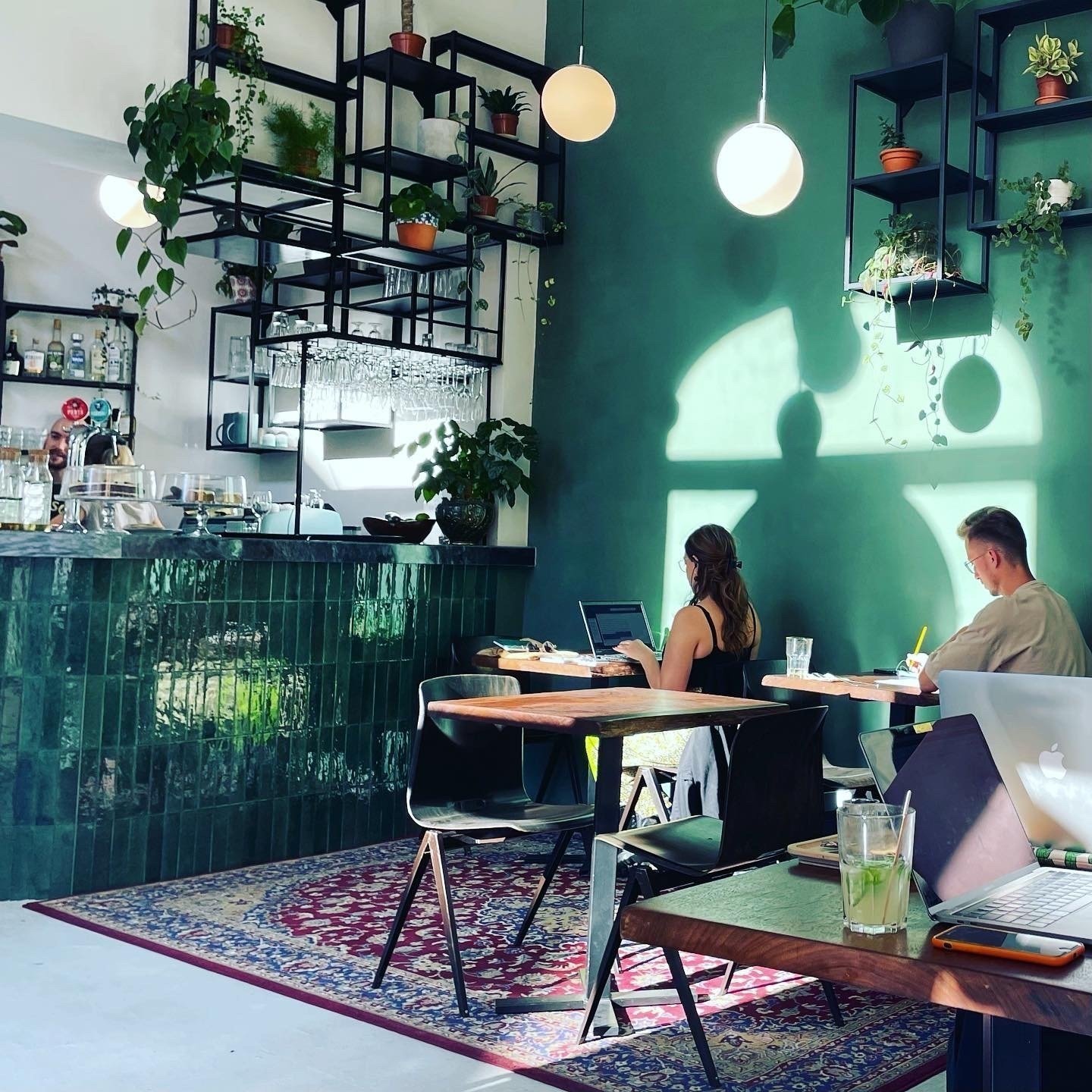<span class="translation_missing" title="translation missing: en.meta.location_title, location_name: Maria Food Hub, city: Lisbon">Location Title</span>