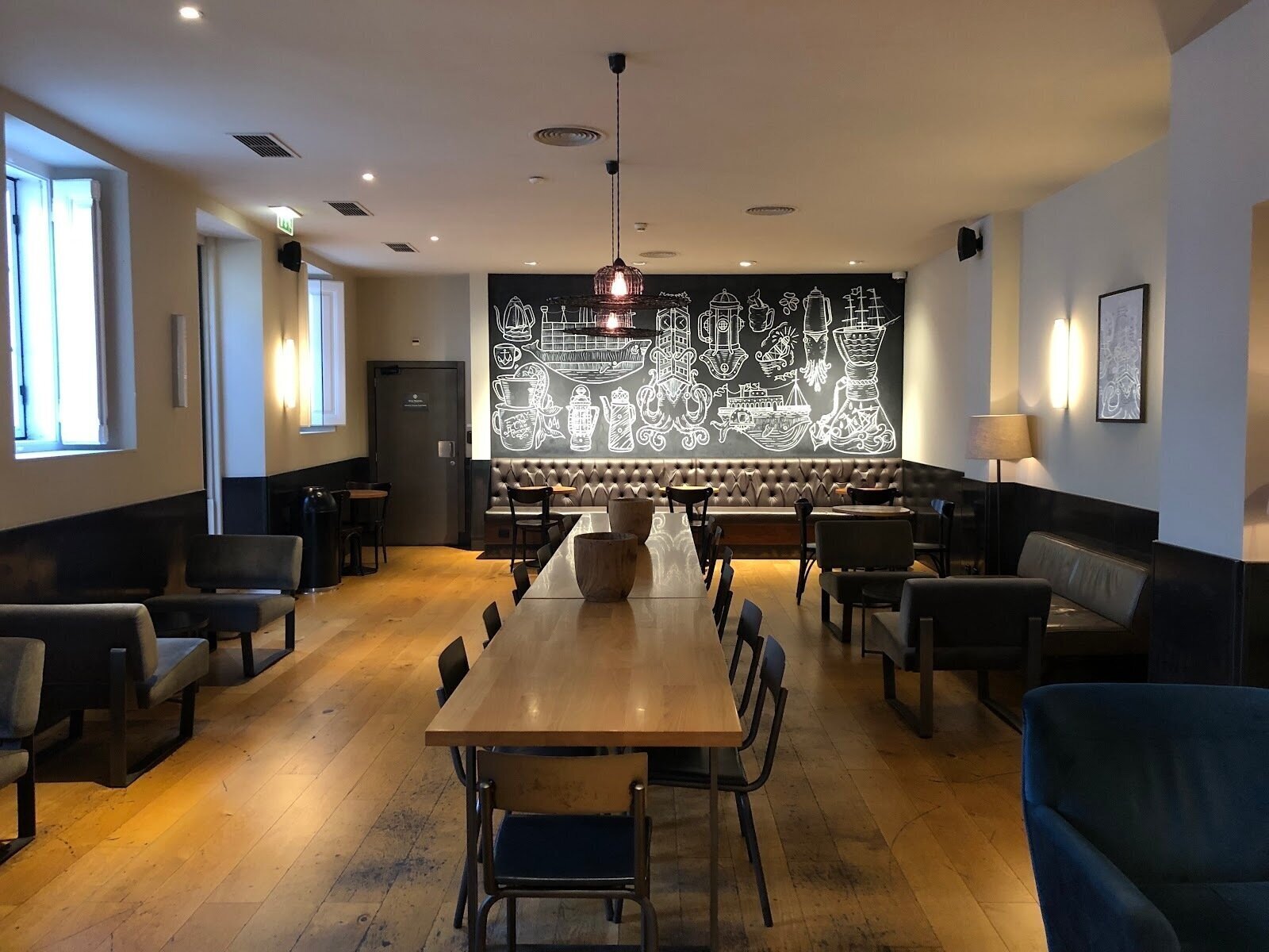 <span class="translation_missing" title="translation missing: en.meta.location_title, location_name: Starbucks - Belém, city: Lisbon">Location Title</span>