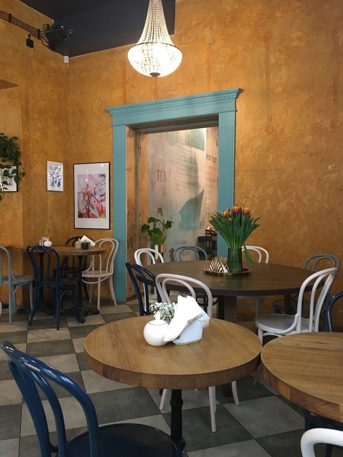 <span class="translation_missing" title="translation missing: en.meta.location_title, location_name: Caffe przy ulicy ŚRÓDMIEŚCIE, city: Łódź">Location Title</span>