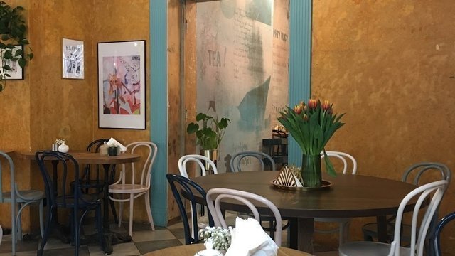 Caffe przy ulicy ŚRÓDMIEŚCIE