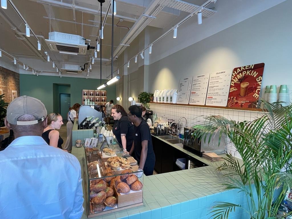 <span class="translation_missing" title="translation missing: en.meta.location_title, location_name: Blank Street Coffee, city: London">Location Title</span>