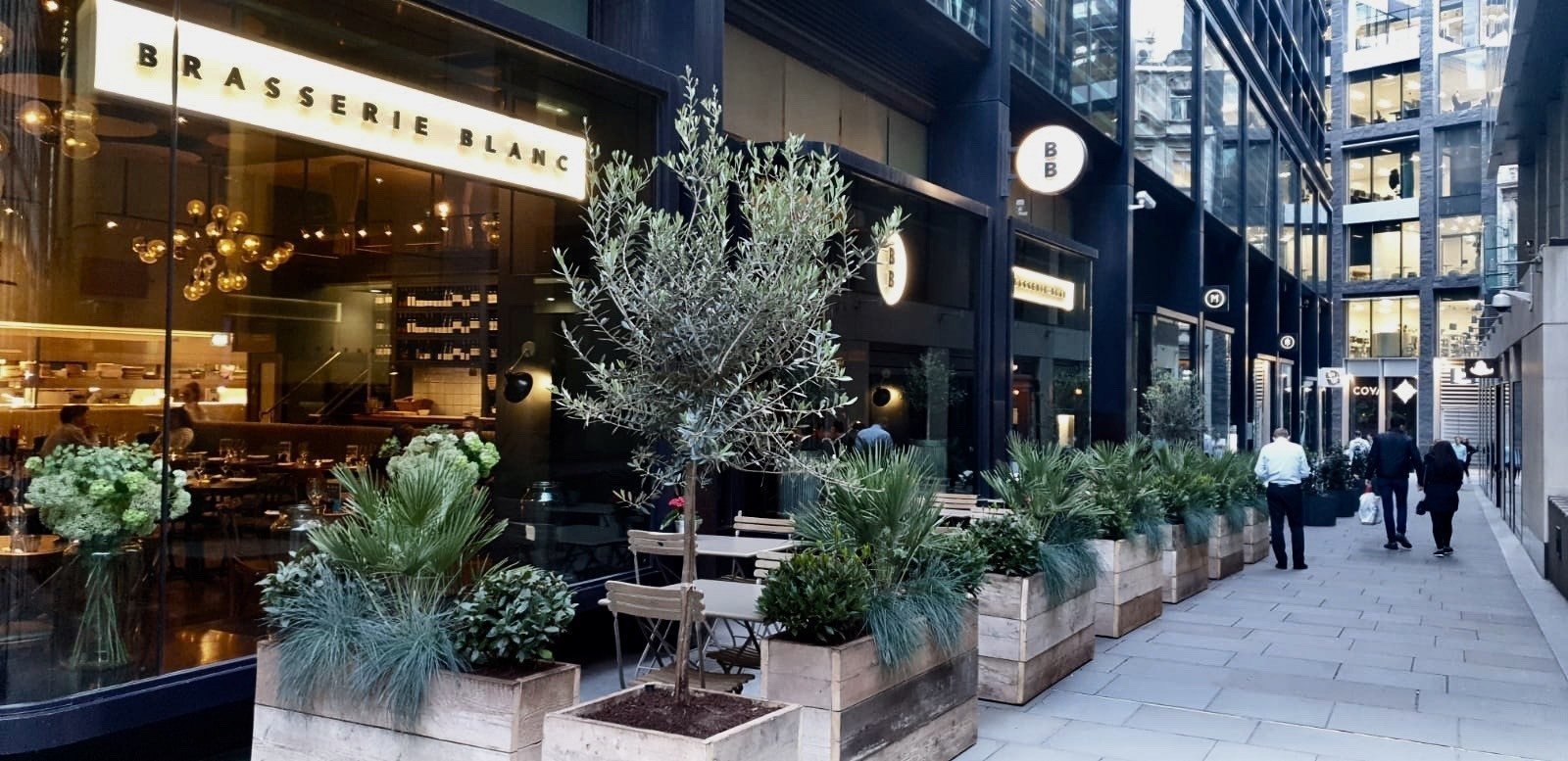 <span class="translation_missing" title="translation missing: en.meta.location_title, location_name: Brasserie Blanc - Threadneedle Street, city: London">Location Title</span>