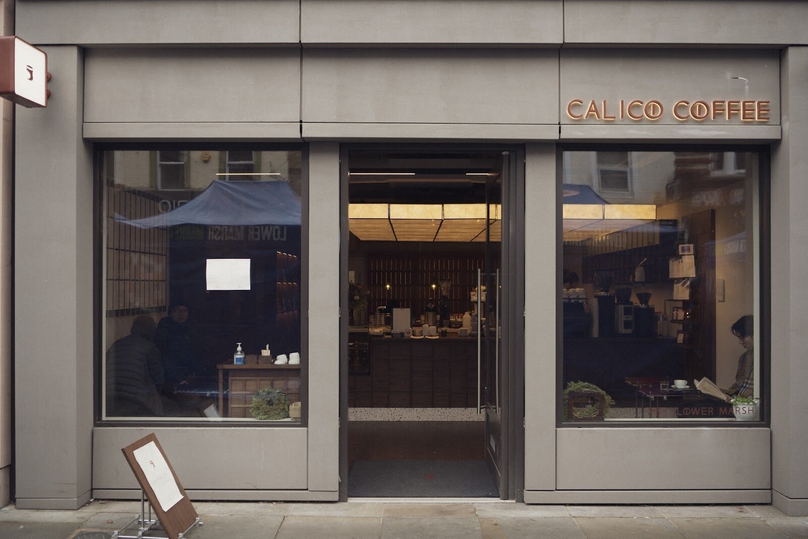 <span class="translation_missing" title="translation missing: en.meta.location_title, location_name: Calico Coffee, city: London">Location Title</span>