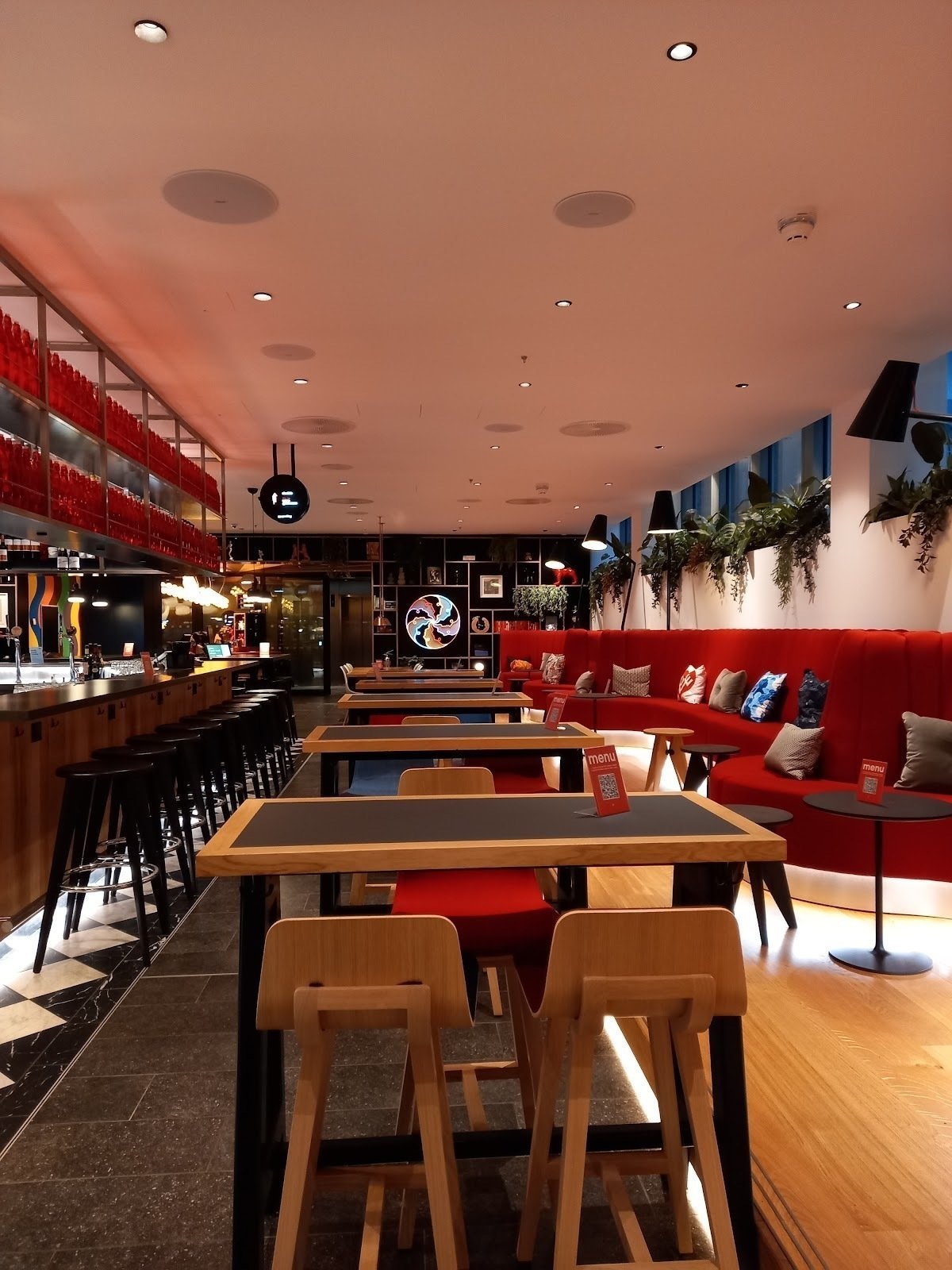 <span class="translation_missing" title="translation missing: en.meta.location_title, location_name: citizenM London Victoria Station hotel, city: London">Location Title</span>