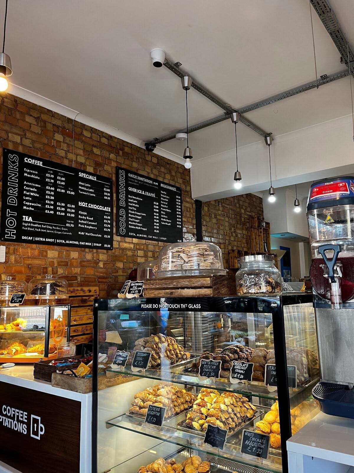 <span class="translation_missing" title="translation missing: en.meta.location_title, location_name: Coffee Temptations, city: London">Location Title</span>