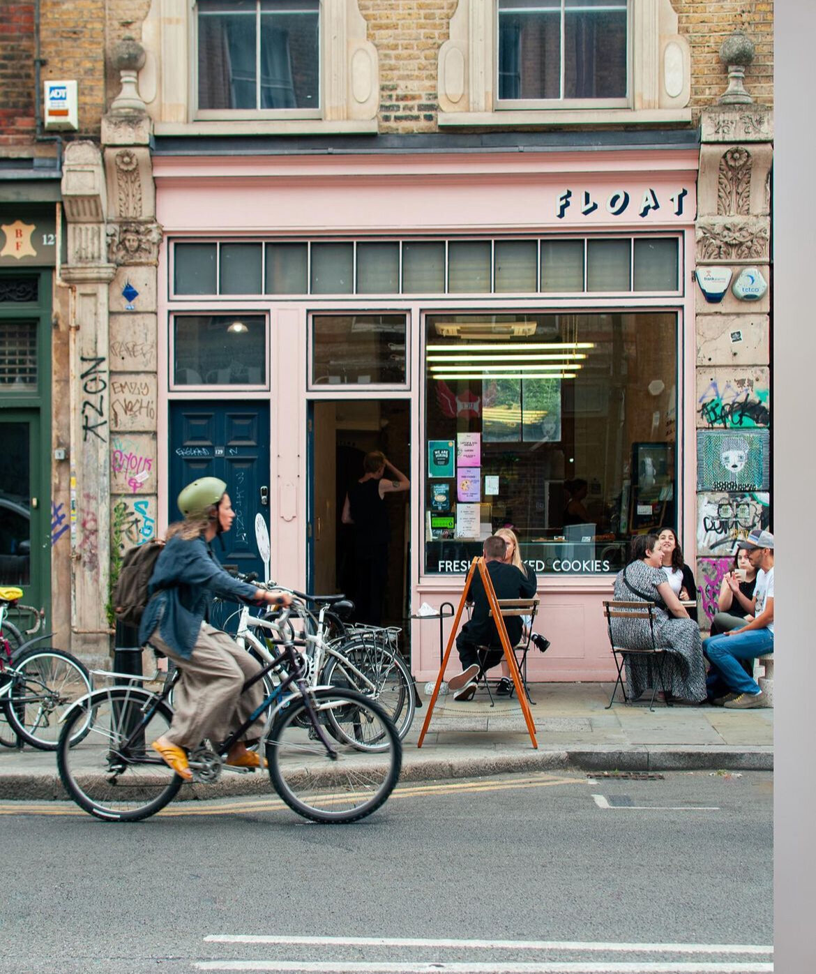 <span class="translation_missing" title="translation missing: en.meta.location_title, location_name: Float Coffee, city: London">Location Title</span>