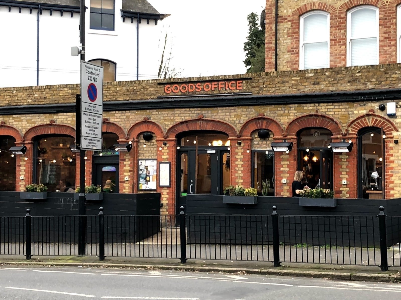 <span class="translation_missing" title="translation missing: en.meta.location_title, location_name: Goods Office, city: London">Location Title</span>