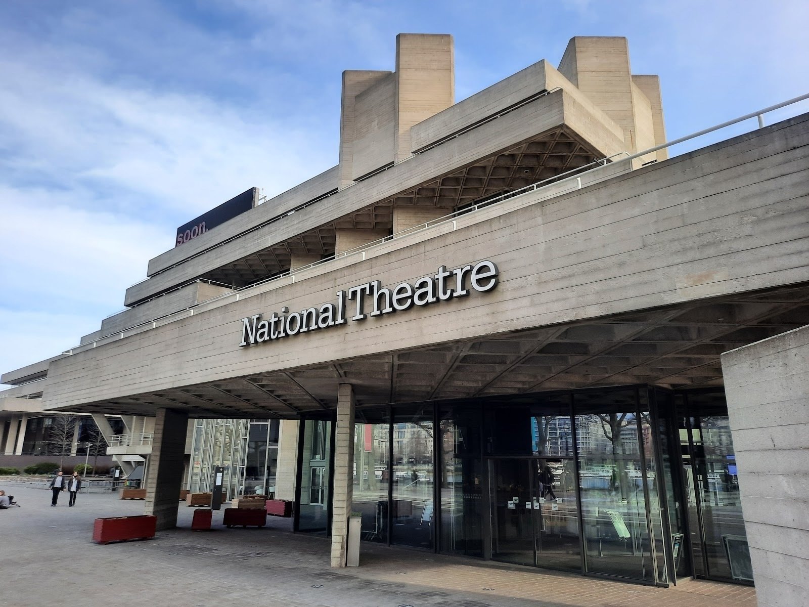 <span class="translation_missing" title="translation missing: en.meta.location_title, location_name: National Theatre, city: London">Location Title</span>