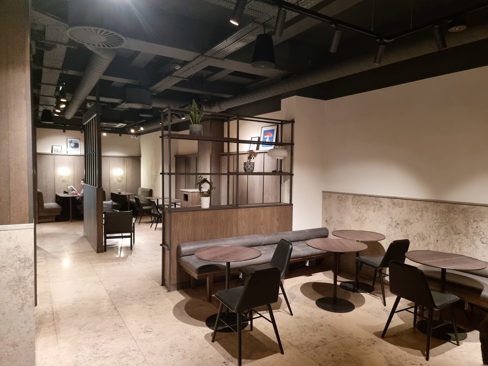 <span class="translation_missing" title="translation missing: en.meta.location_title, location_name: Ole &amp; Steen, city: London">Location Title</span>