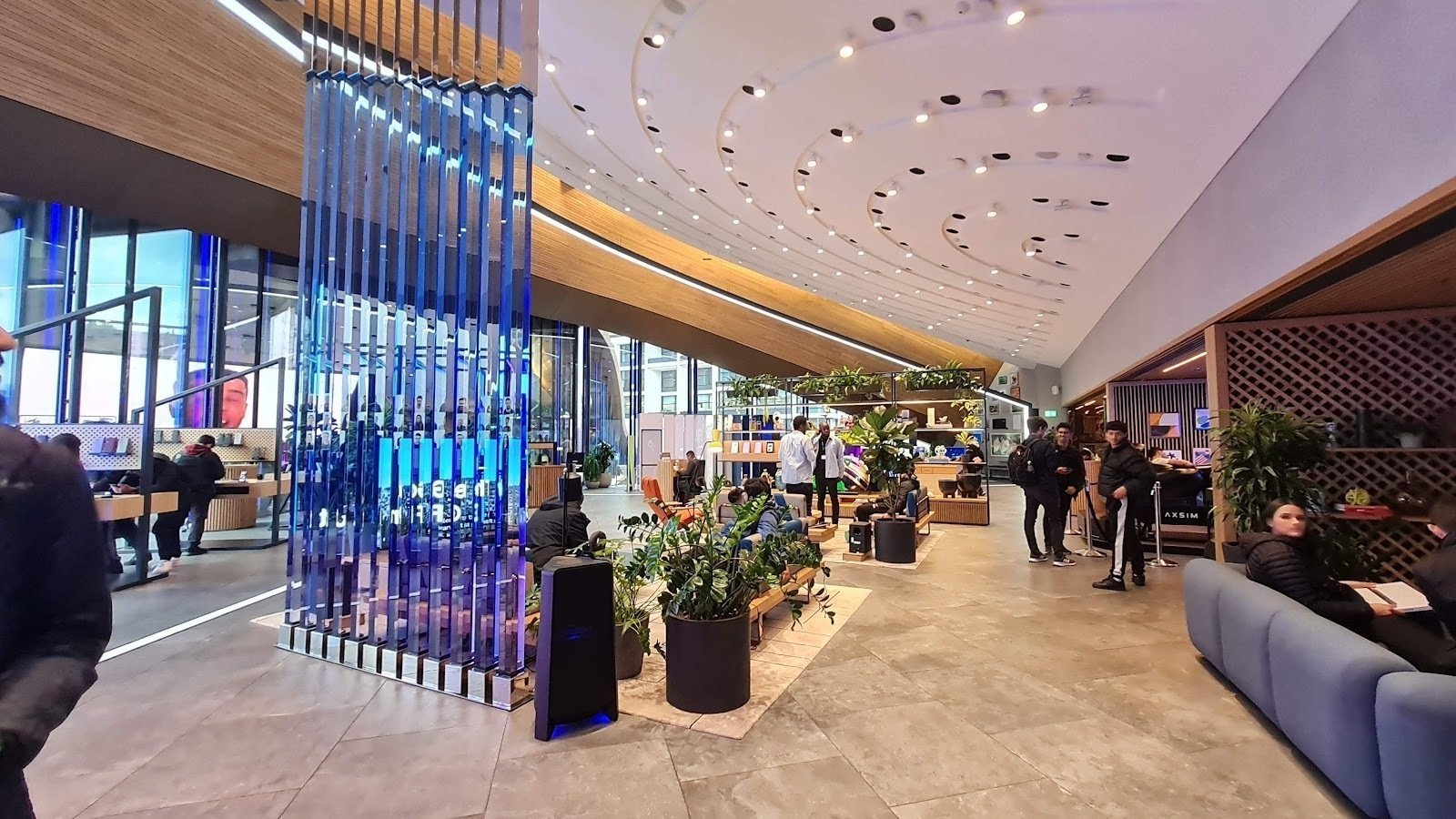 <span class="translation_missing" title="translation missing: en.meta.location_title, location_name: Samsung KX, city: London">Location Title</span>