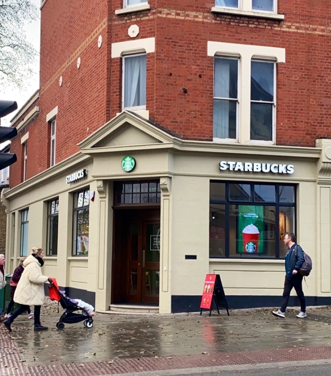 <span class="translation_missing" title="translation missing: en.meta.location_title, location_name: Starbucks @ Sydenham Road, city: London">Location Title</span>